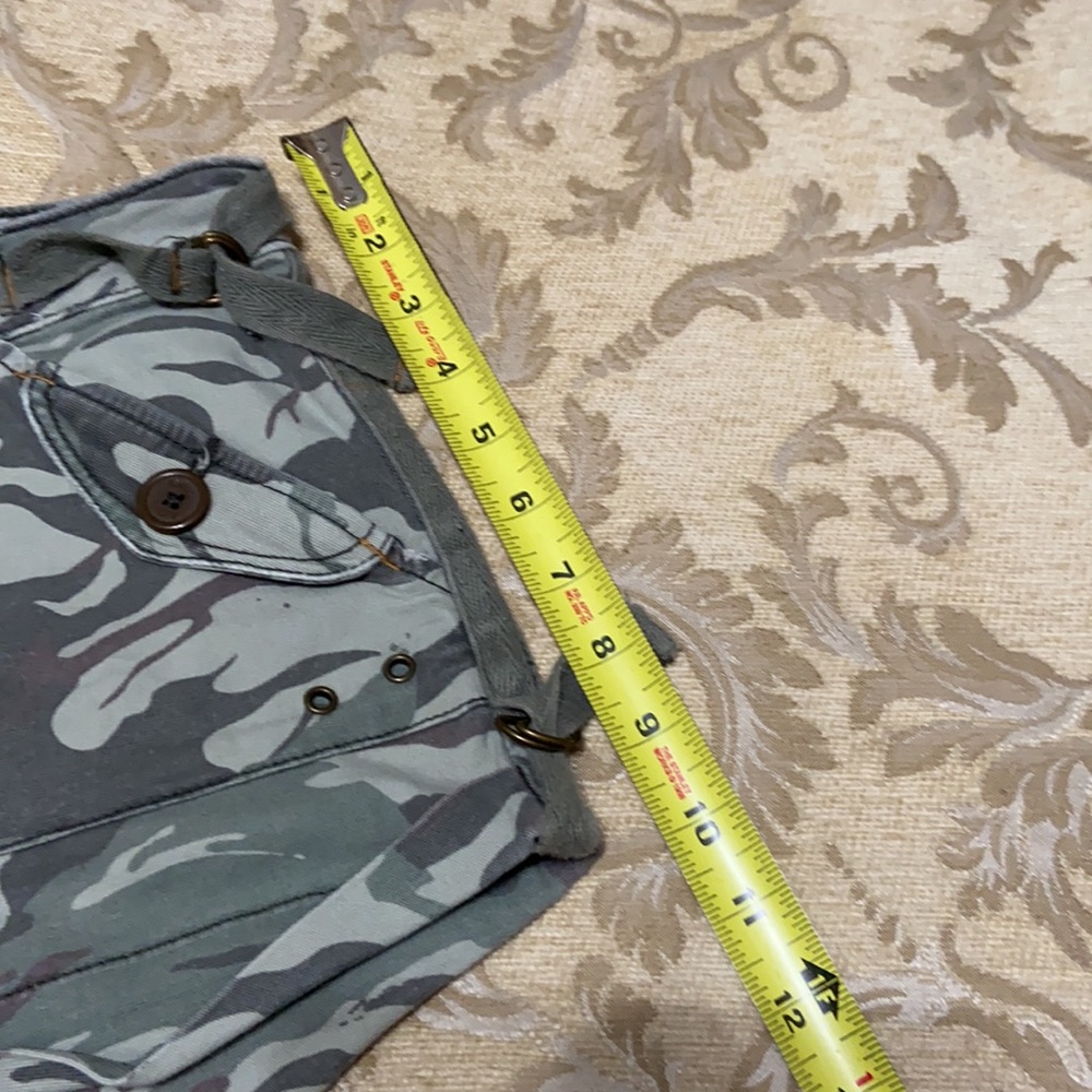 l.e.i. Camouflage Cuffed Shorts 15 - Picture 11 of 12